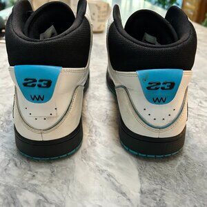 Nike Air Jordan 1 Flight Men's Basketball Sneakers Size 10.5